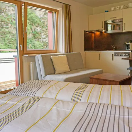 Apartamento Urgbach Apart-1 By Interhome Landeck